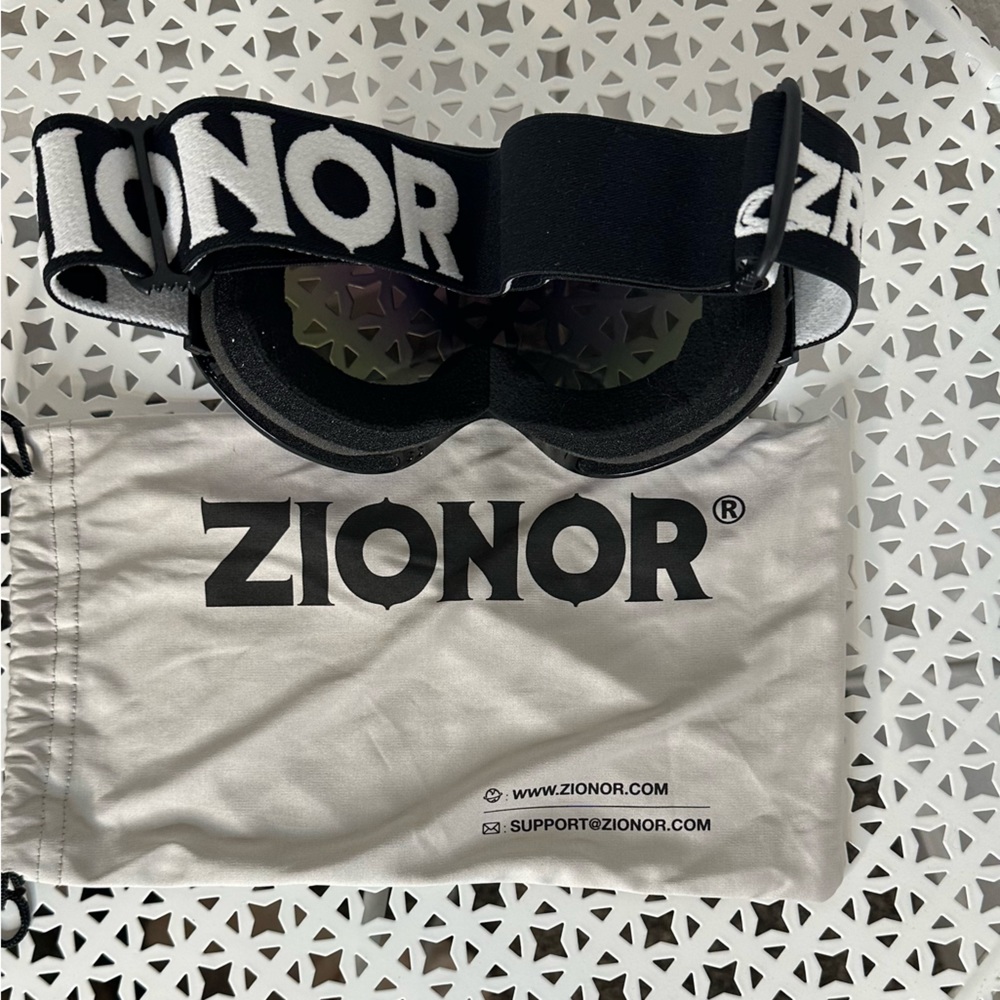 Zionor skiing/snowboarding goggles UV protecting